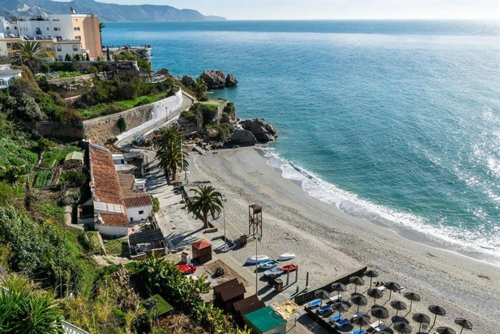 شقة Acapulco Playa -نيرخا المظهر الخارجي الصورة