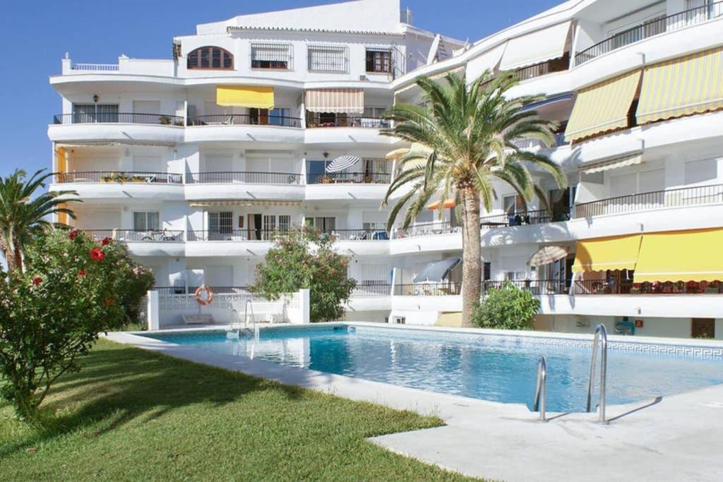 شقة Acapulco Playa -نيرخا المظهر الخارجي الصورة
